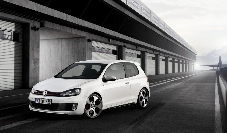 Volkswagen Golf GTi 2008 года  (фото 33 из 83)